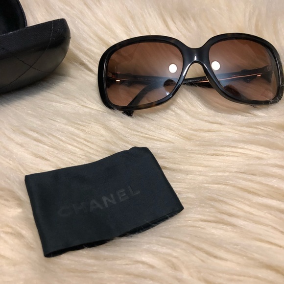 Chanel Bow-Embellished tortoiseshell CC Sunglasses - Picture 5 of 8